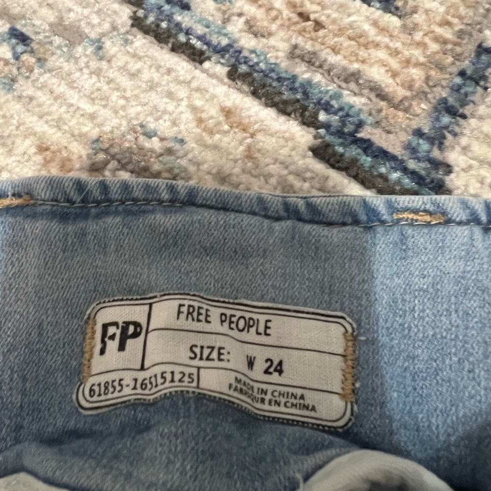 Free People Flare Jeans - Picture 5 of 7